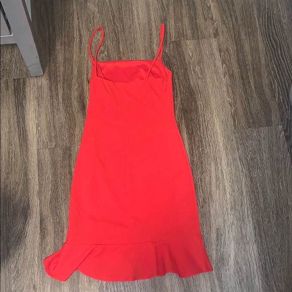 Super Cute Red Dress - Picture 3 of 4